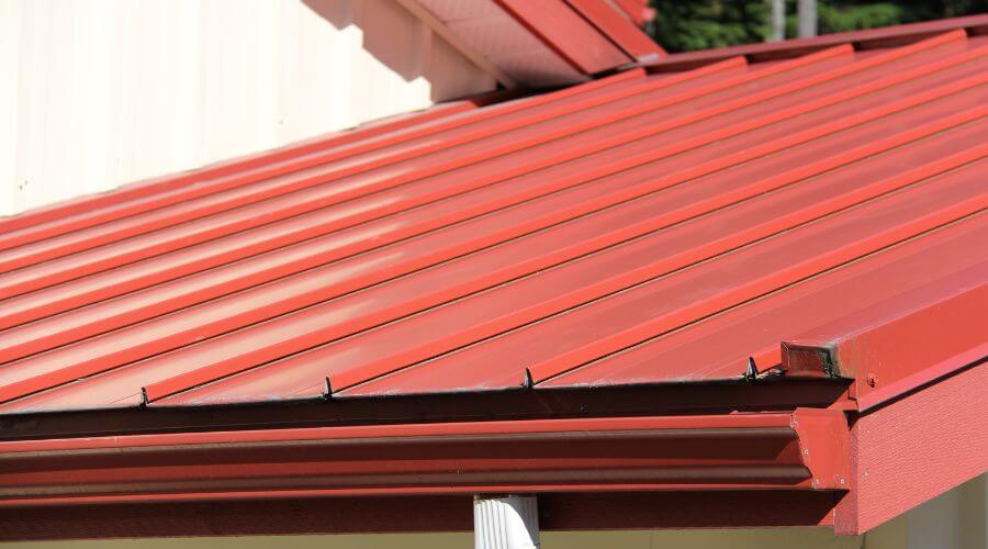 Professional gutter cleaning services in McCamey, TX